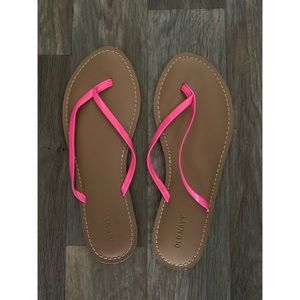 Old Navy Flip Flops